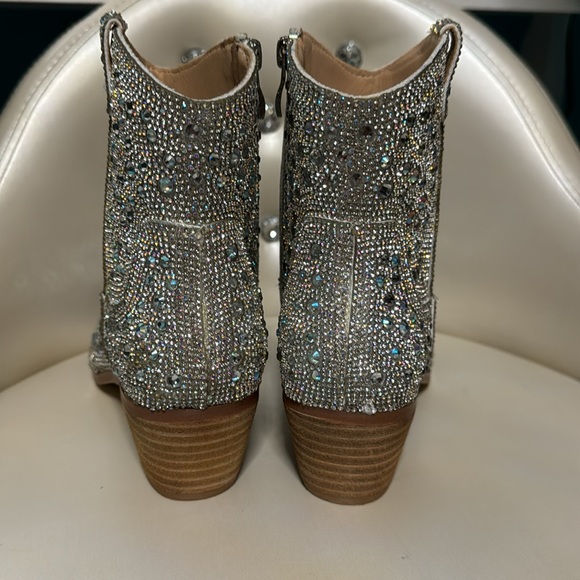 Rhinestone booties size 7 Brand new without box! - Picture 6 of 6